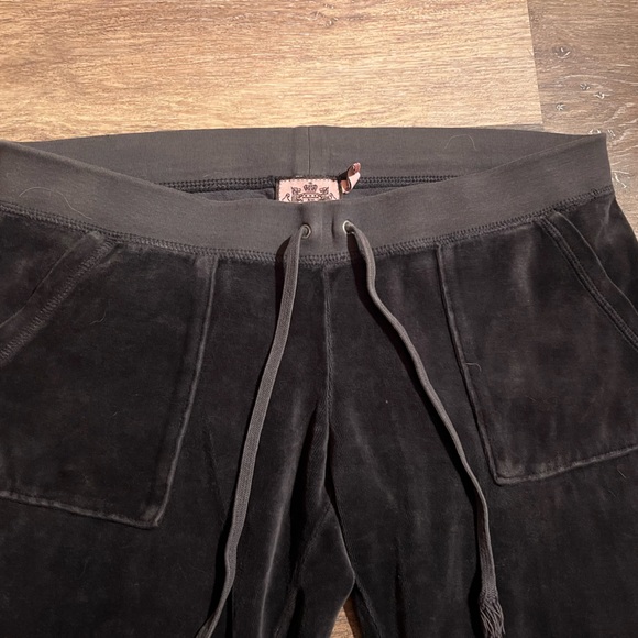 vintage juicy couture track suit pants with button pockets - Picture 2 of 8
